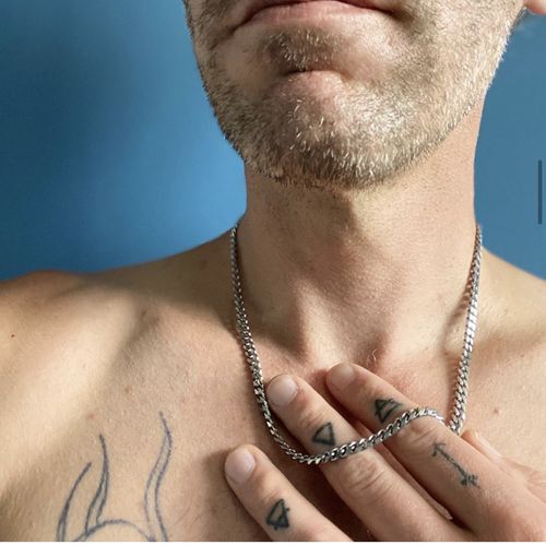 Customer photo review of f+s 7mm “collar” necklace