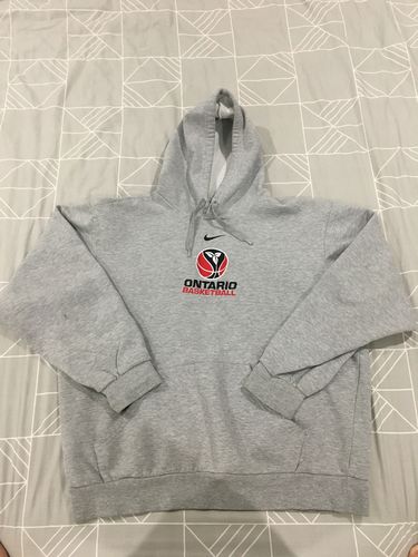 Customer photo review of Nike Ontario Basketball Middle Swoosh Hoodie Size XL