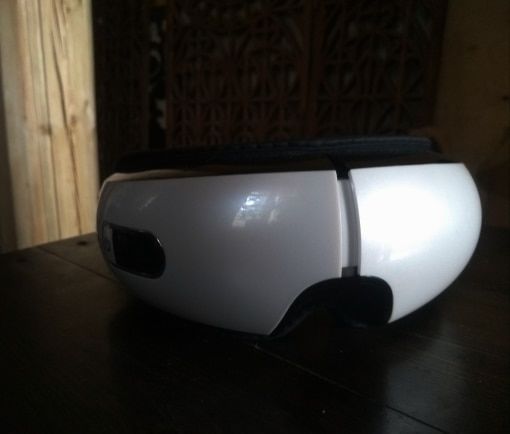 Customer photo review of Eyeology™ Intelligent Eye Massager
