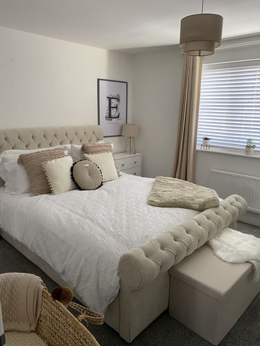 Customer photo review of Colorado Soft Cream Naple Chesterfield Sleigh Scroll Bed Frame