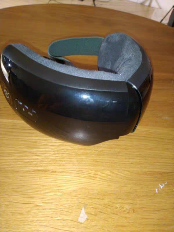 Customer photo review of Eyeology™ Intelligent Eye Massager