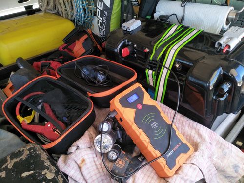 Customer photo review of iTECH2000A Portable Jump Starter Backup Wireless Power Bank, 2000amp