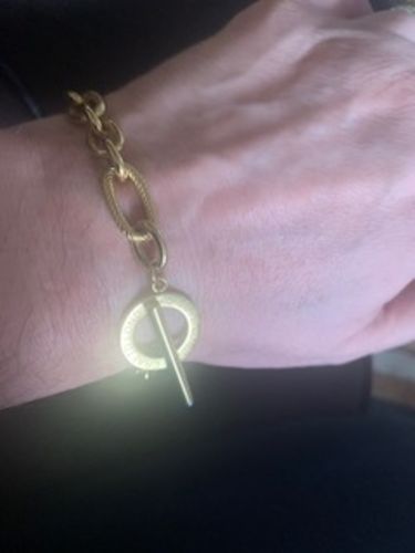 Customer photo review of Toggle Milan Bracelet (Gold)