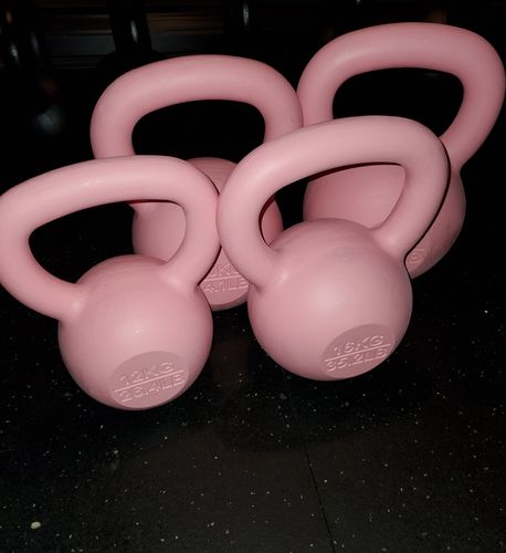 Customer photo review of Limited Edition Pink Powder Coated KB set 12,16,20,24