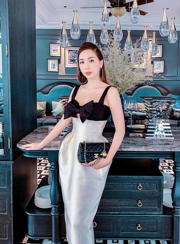 Customer photo review of MARGOT Front Bow Midi Dress