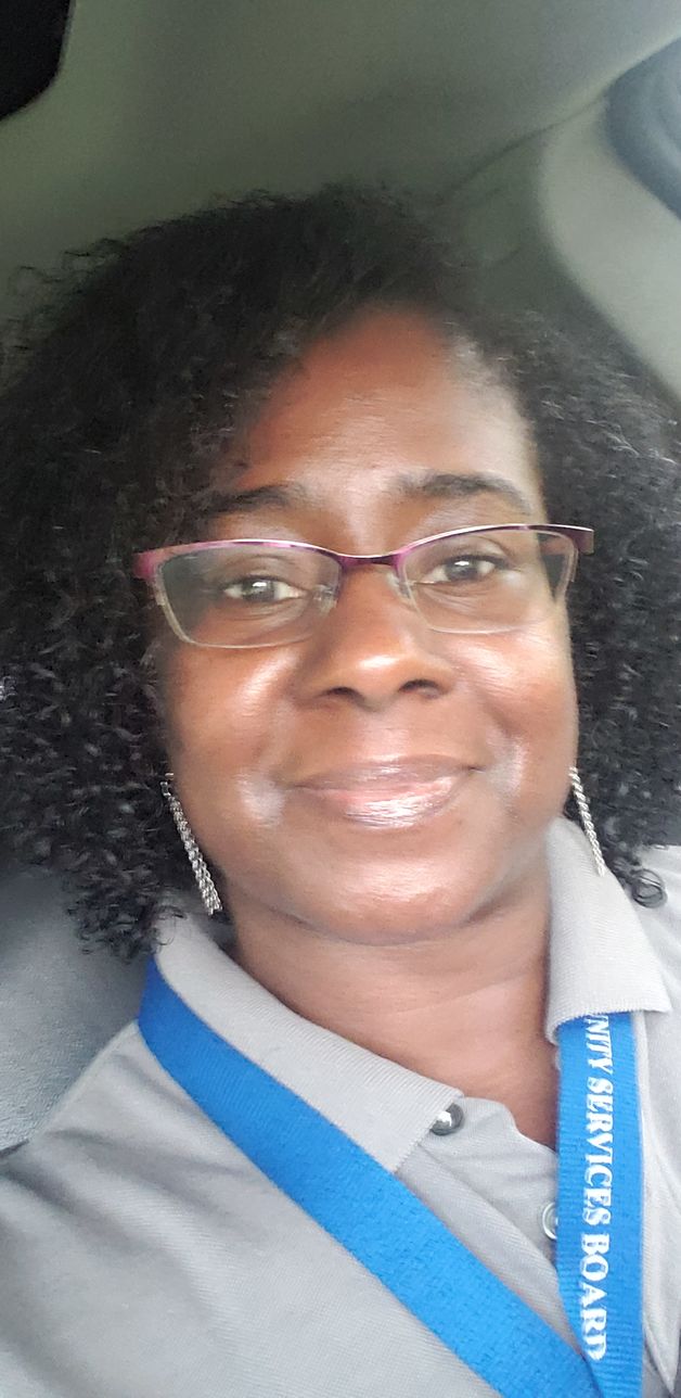 Customer photo review of Hair Growth Serum for Curly Hair with Organic Castor Oil for Strengthening and Vanilla Berry Fragrance