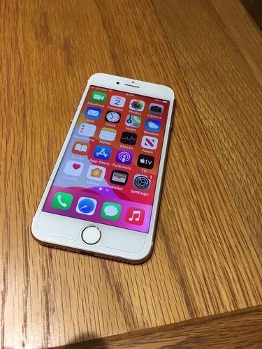Richard L. review of Apple iPhone 8 64GB Silver Unlocked Refurbished Excellent image 1 out of 1