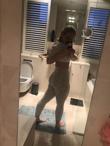 Customer photo review of Freedom Scrunch Leggings OG