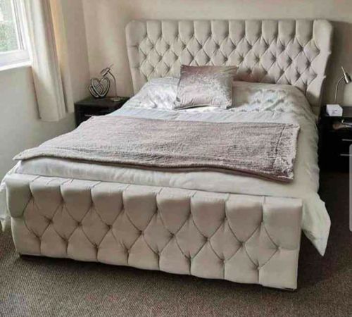 Customer photo review of Angy Winged Bed