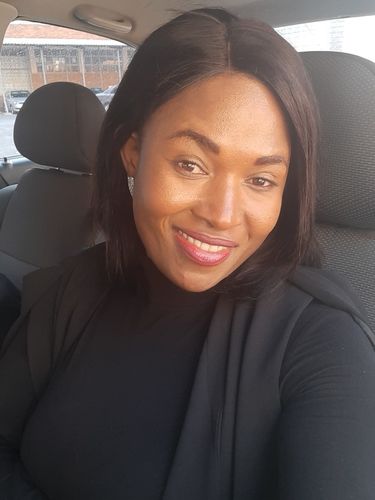 Customer photo review of Brazilian BLUSH 10A Bob Lace Wig - 12"
