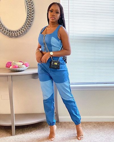 Customer photo review of Sexy Sleeveless Zipper Patchwork Denim Two Pieces