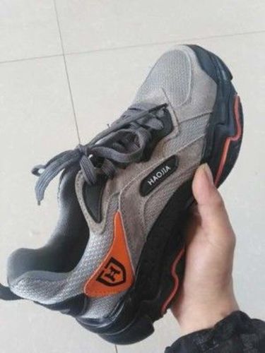 Customer photo review of FansGemacht Anti-Smash- und explosionsgeschützte atmungsaktive Vier-Jahreszeiten-Sicherheitsarbeitsschuhe