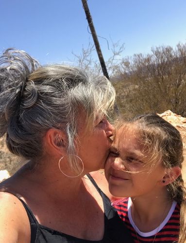 Customer photo review of JuvaBun Messy Bun