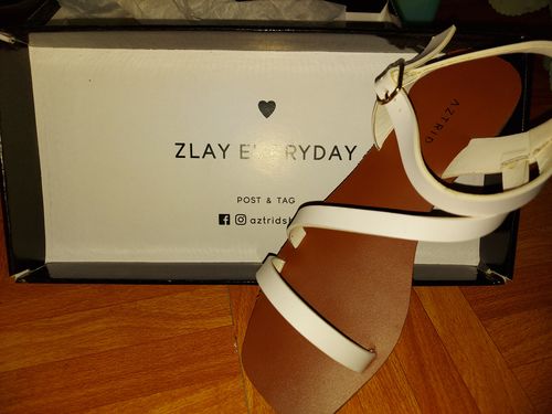 Customer photo review of B1G1 Lili White