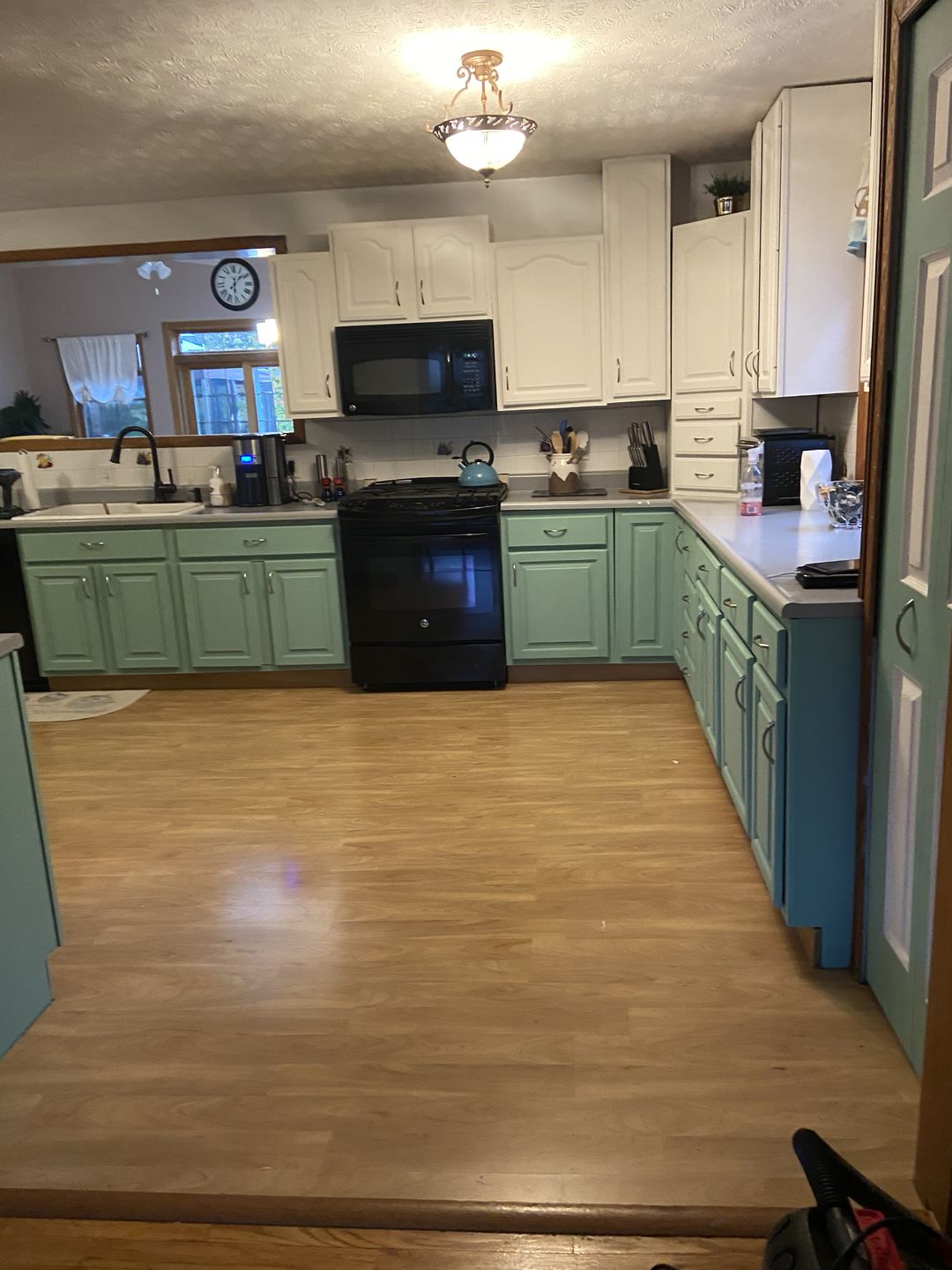 Customer photo review of Barefoot in the Park - One Step Paint