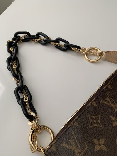 silver chain handbolsa strap