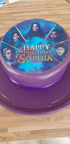 Customer photo review of Descendants 3 Cake Topper