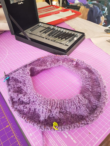 Customer photo review of Karbonz: KnitPro interchangeable circular knitting needles in Deluxe Set