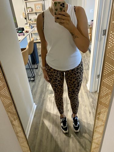 Customer photo review of Into The Wild Legging