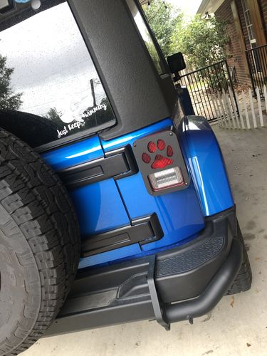 Customer photo review of Dog Paw Tail Light Guards for 07-18 Jeep Wrangler JK/ JKU In stock Oct 25