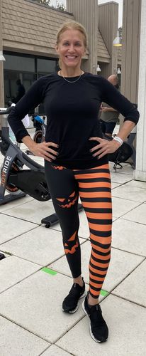 Customer photo review of Gloom Elite Leggings