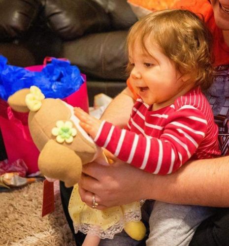 Customer photo review of Personalized Leyadoll (Yellow) with Gift Bag