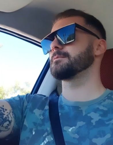 Customer photo review of Storm - Gold