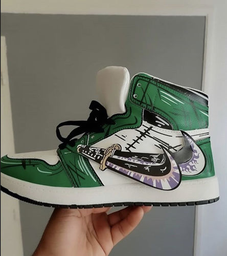 Customer photo review of Sneaker One Piece - Roronoa Zoro Montante