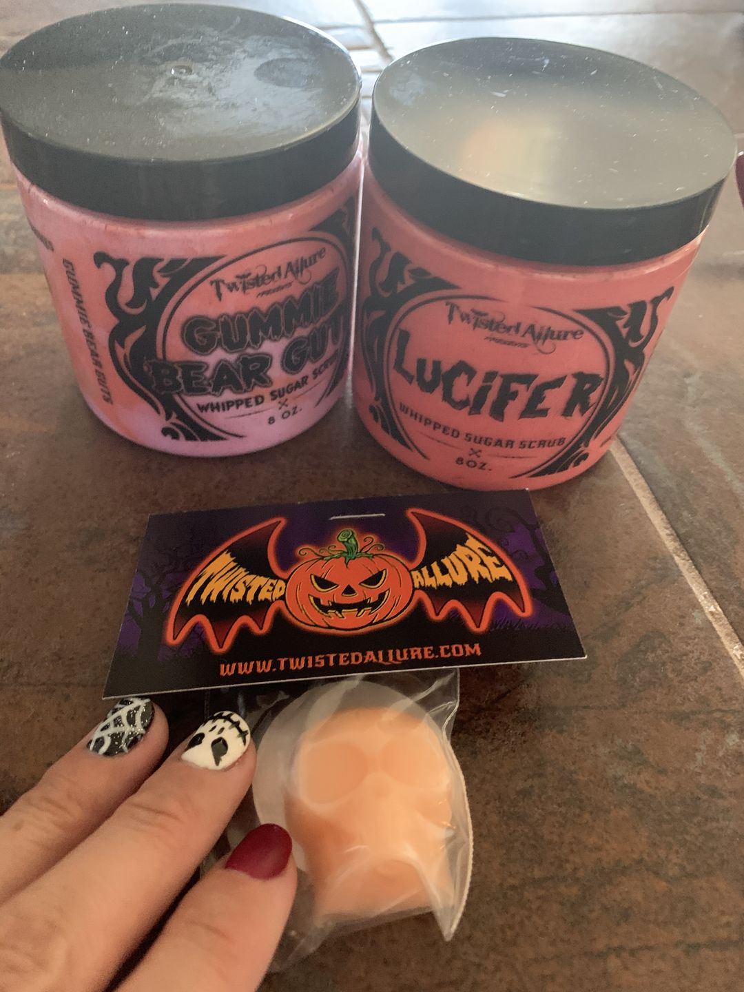 Customer photo review of Gummie Bear Guts Sugar Scrub