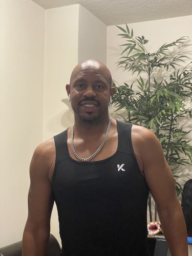 Customer photo review of Men's Heat-Trapping Sweat Vest