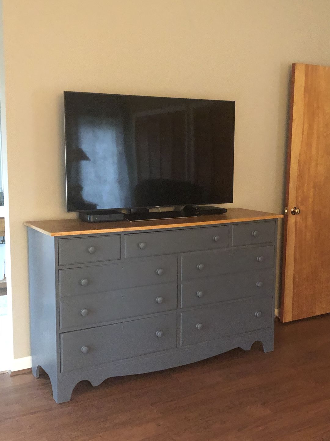 Customer photo review of Vanderbilt Gray - One Step Paint
