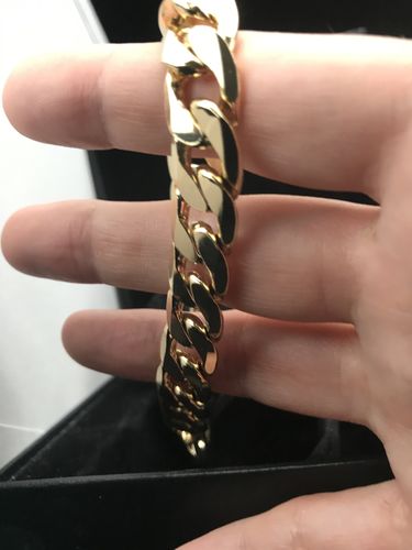 Customer photo review of BELCHER LINED CUT BRACELET 8MM (GOLD)