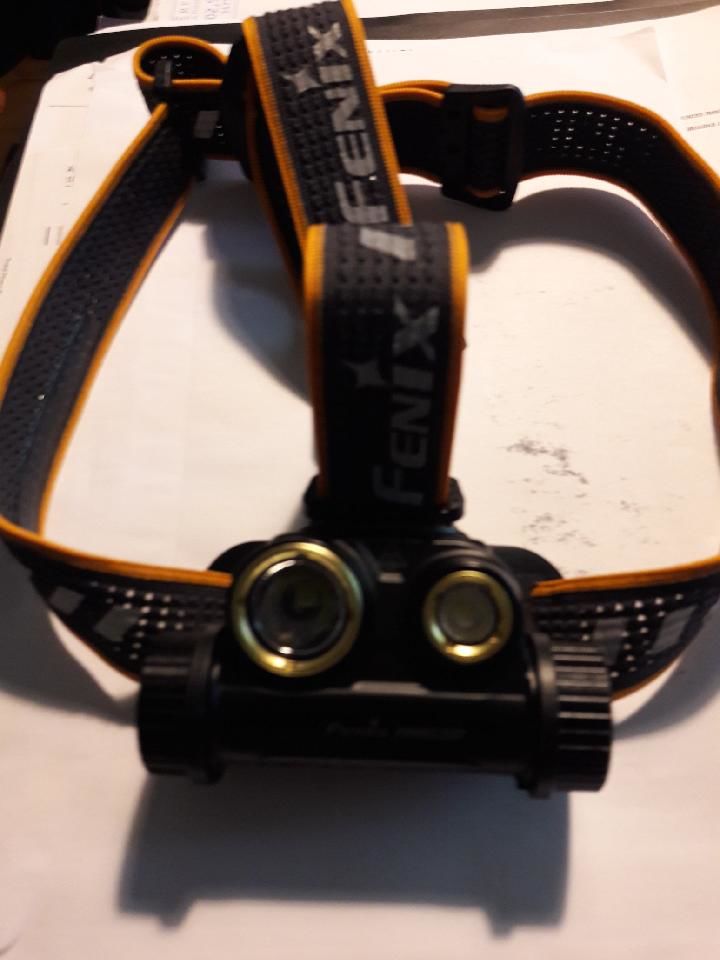 Customer photo review of Fenix HM65R Lampe frontale à double faisceau - 1400 lumens - rechargeable batterie incluse