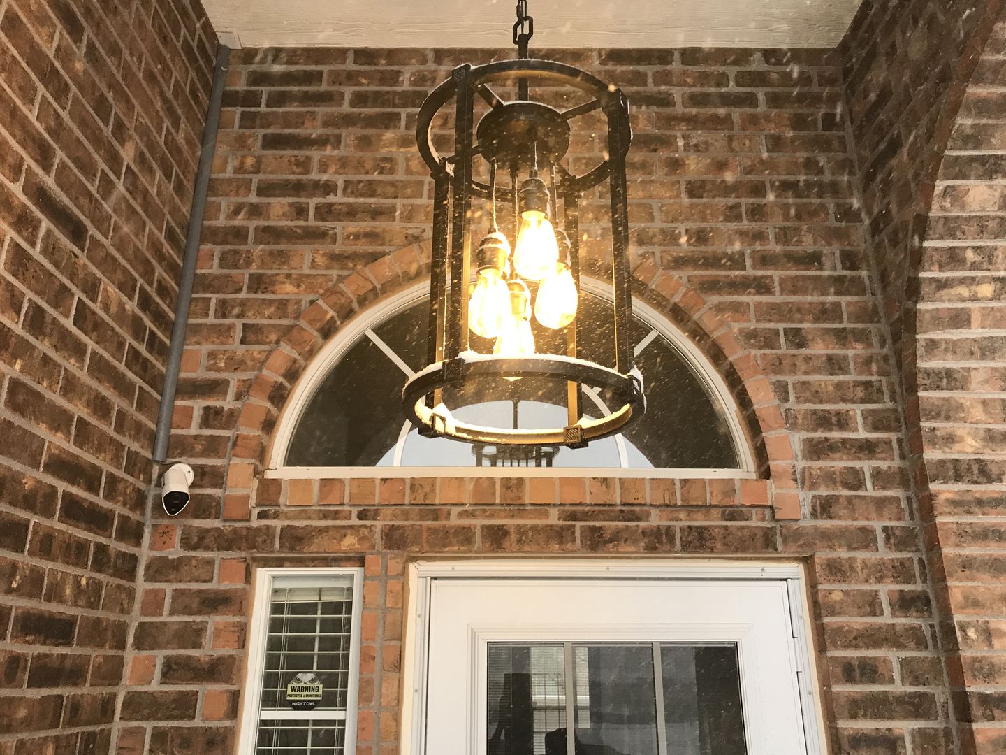Customer photo review of LED Filament ST64 Shatterproof Energy Saving Light Bulb, Dimmable, 2W,  E26 Medium Base, Break-Resistant