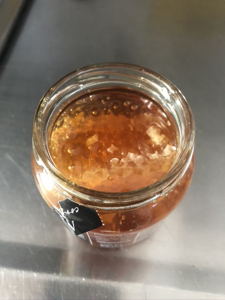 Customer photo review of Luna de miel con panal de abejas 280g