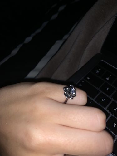 Customer photo review of ROSE STONE KNUCKLE RING