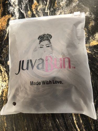 Customer photo review of JuvaBun Messy Bun