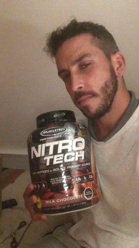 Customer photo review of Muscletech Nitro-Tech Proteina 4 Lb