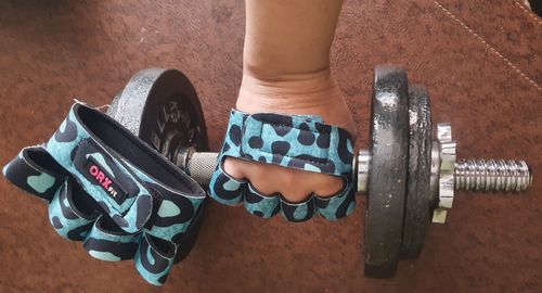 Customer photo review of Guantes Pesas GRAB Mujer