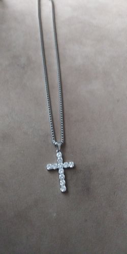 Customer photo review of 42.5 Carat Lab Diamond Silver Luxury Cross