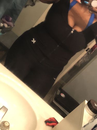 Customer photo review of Women's Zipper Heat Trapping Sweat Vest