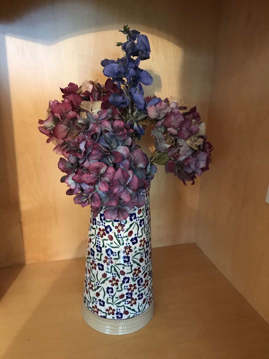 Customer photo review of Large Tapered Vase Wild Flower Meadow