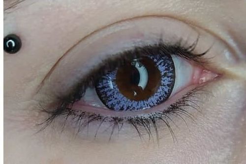 Customer photo review of TTDeye Floweriness Purple Colored Contact Lenses