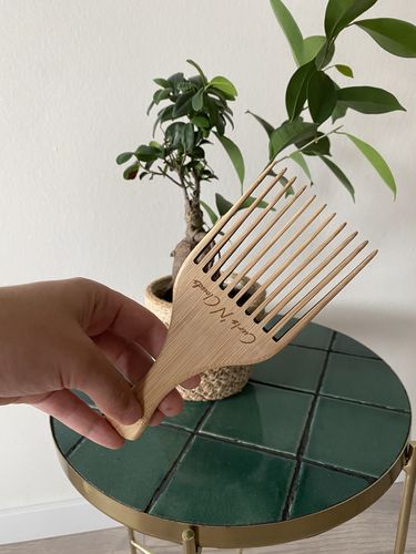 Customer photo review of BAMBOO AFRO PICK ECO