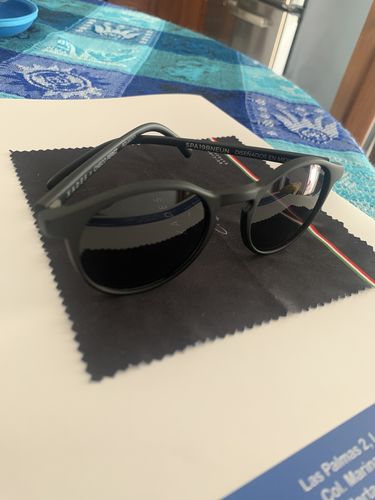 Customer photo review of XOL Checo Pérez Negro