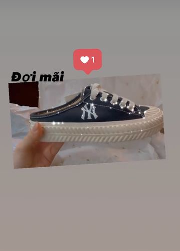 Customer photo review of MLB Korea - [Wear Hyuna] Playball Origin Mule - New York Yankees