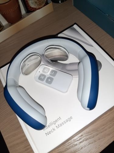 Customer photo review of Electric Wireless Smart Neck and Shoulder Massager with Pulse and Heat