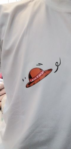 Customer photo review of One piece - Luffy Streetwear Tee