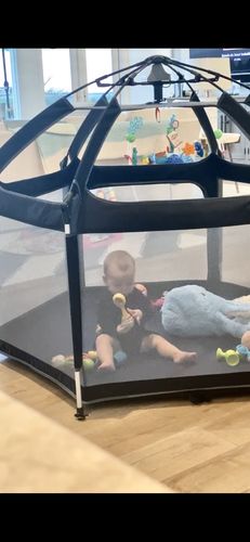 Customer photo review of Pop N' Go® Playpen