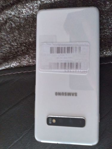 Customer photo review of Samsung Galaxy S10 Plus 512GB Ceramic White Unlocked Refurb Pristine